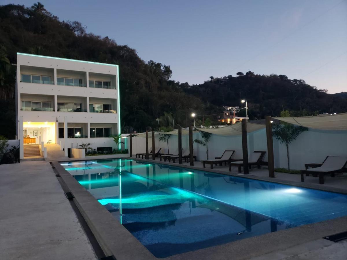 Hotel Malaki Los Ayala Zewnętrze zdjęcie